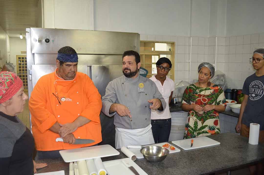 PRIMEIRA AULA DO PROJETO NOSSA COZINHA FOI UM SUCESSO