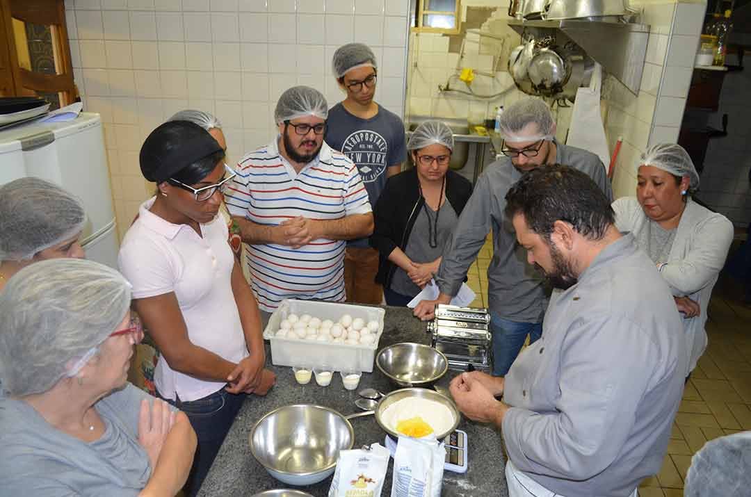 PRIMEIRA AULA DO PROJETO NOSSA COZINHA FOI UM SUCESSO