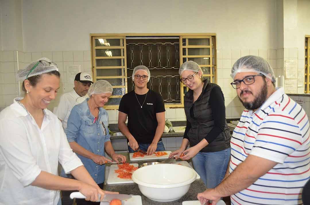PRIMEIRA AULA DO PROJETO NOSSA COZINHA FOI UM SUCESSO