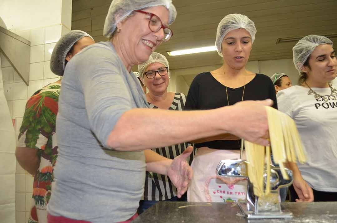 PRIMEIRA AULA DO PROJETO NOSSA COZINHA FOI UM SUCESSO