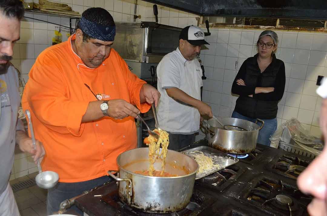 PRIMEIRA AULA DO PROJETO NOSSA COZINHA FOI UM SUCESSO