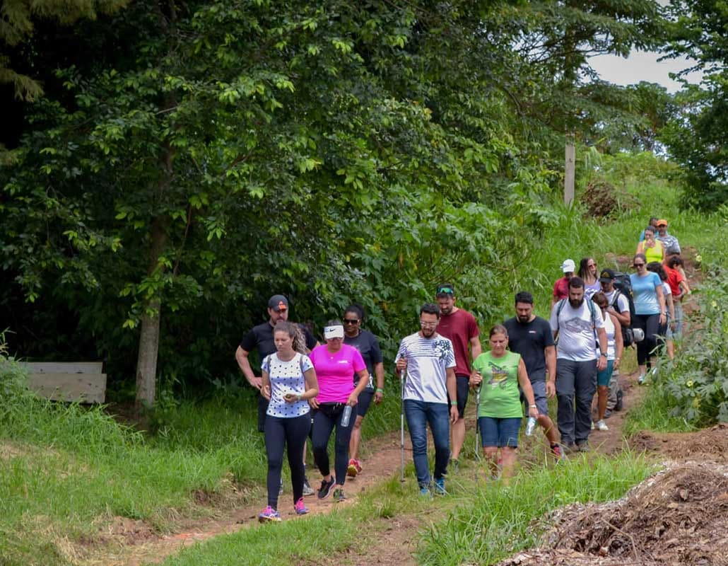ARMAZÉM DAS OFICINAS E BARRA SPORTS REALIZAM CAMINHADA NAS TRILHAS DO CÂNDIDO