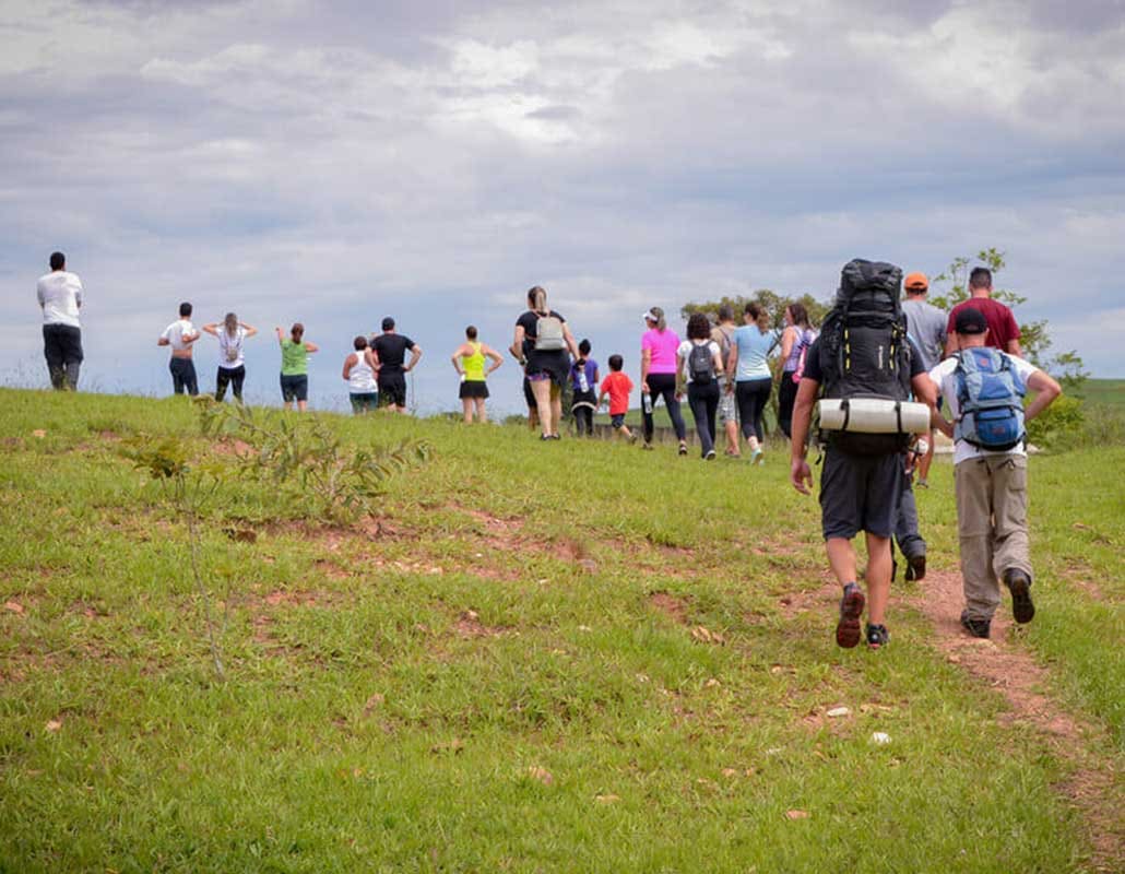 ARMAZÉM DAS OFICINAS E BARRA SPORTS REALIZAM CAMINHADA NAS TRILHAS DO CÂNDIDO