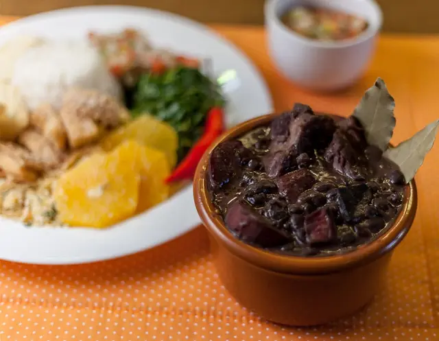 FEIJOADA SOLIDÁRIA EM CAMPINAS